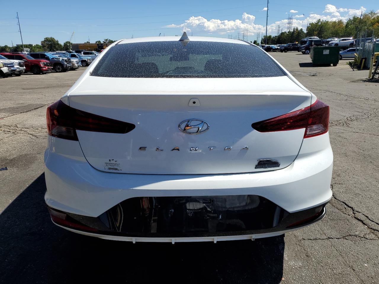 2020 Hyundai Elantra Sel - Фото 6