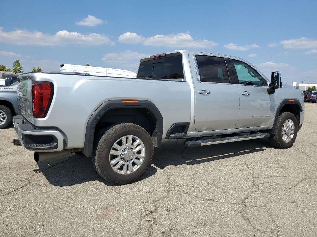 2022 GMC Sierra K2500 Denali - Image 3