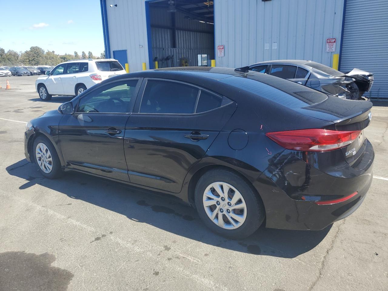 2017 Hyundai Elantra Se - Фото 2