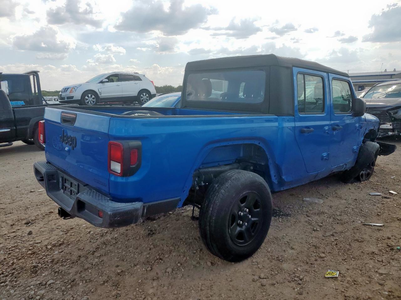 2020 Jeep Gladiator Sport - Image 3