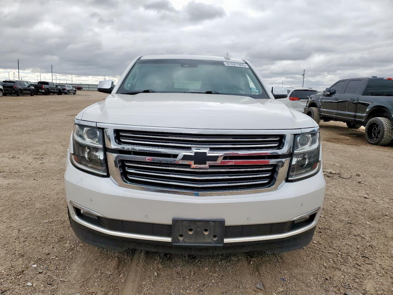 2017 Chevrolet Suburban K1500 Premier - Image 5