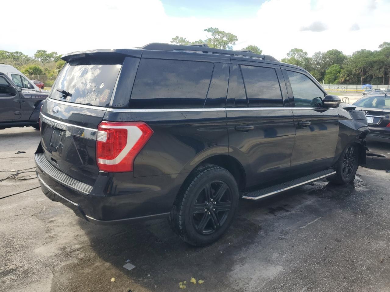2021 Ford Expedition Xlt - Image 3
