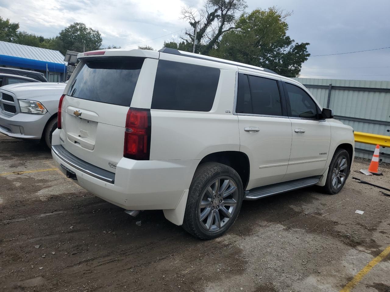 2015 Chevrolet Tahoe K1500 Ltz - Image 3