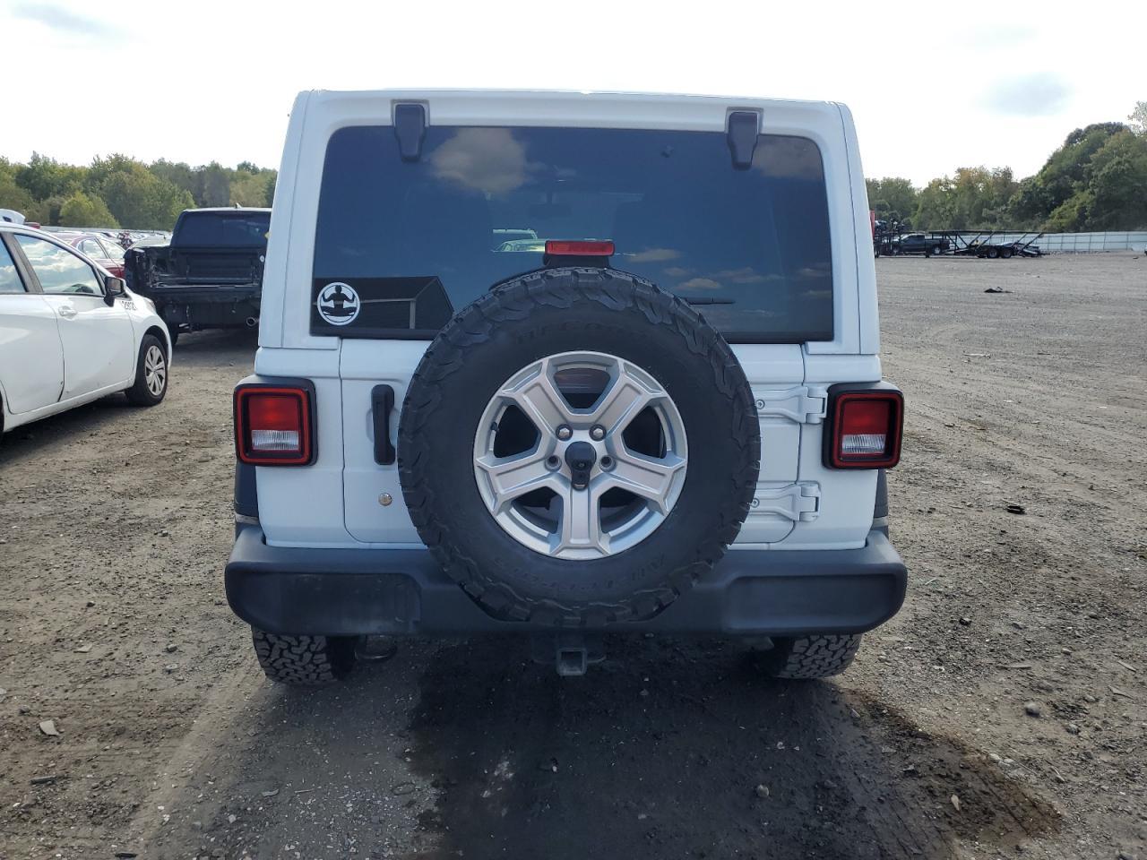 2018 Jeep Wrangler Unlimited Sport - Фото 6