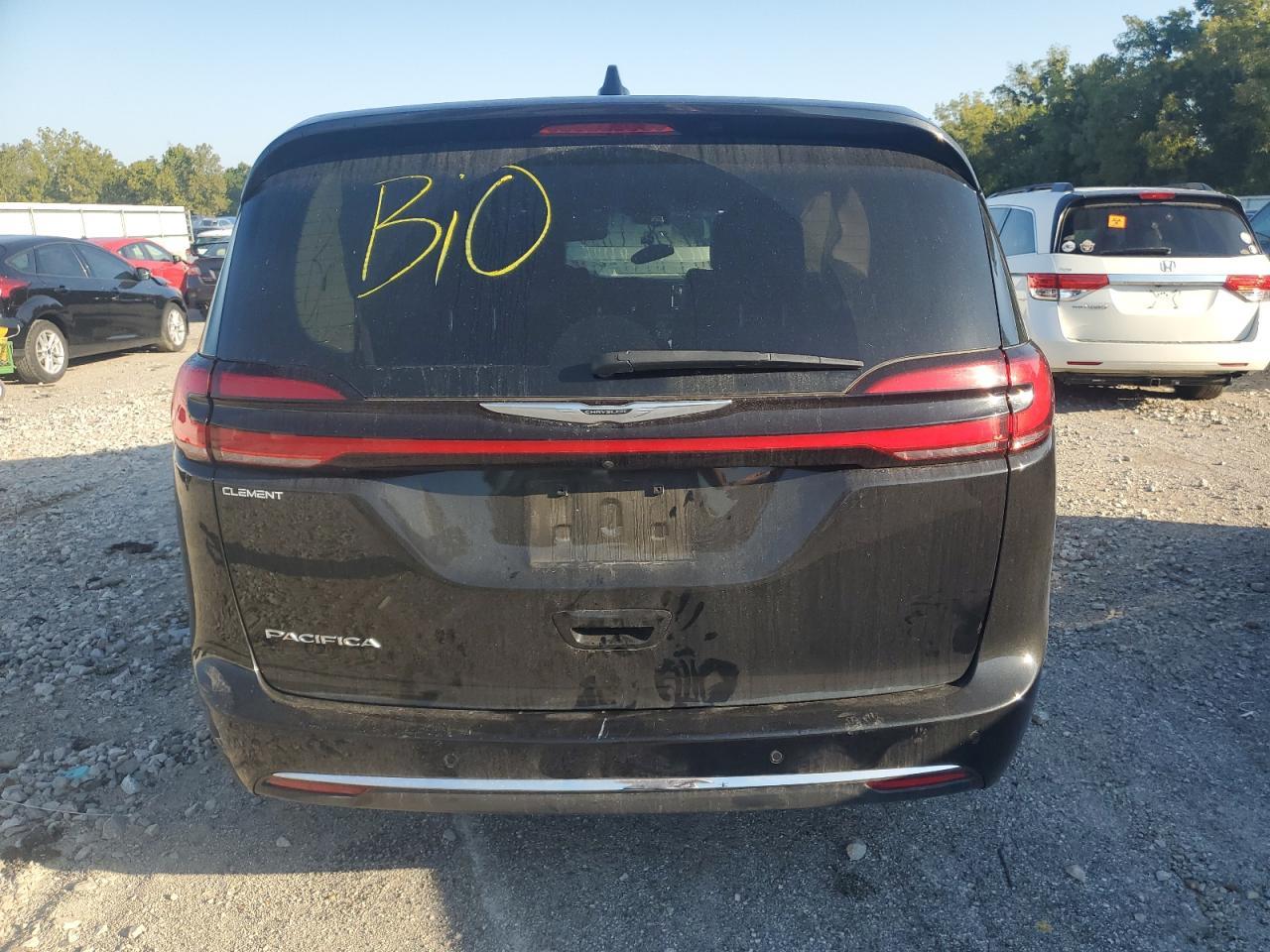 2023 Chrysler Pacifica Touring L - Фото 6