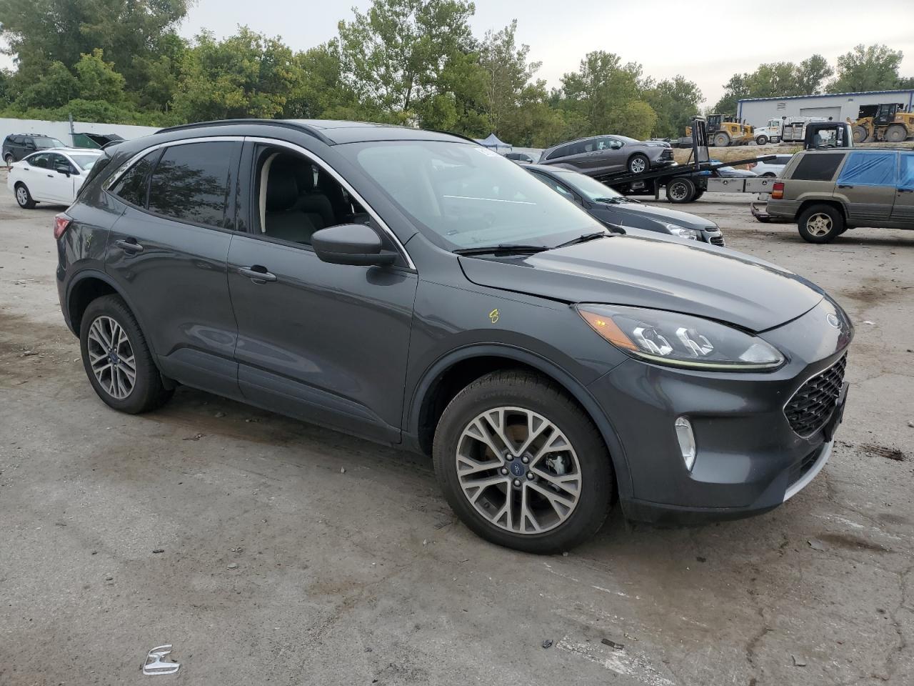 2020 Ford Escape Sel - Фото 4