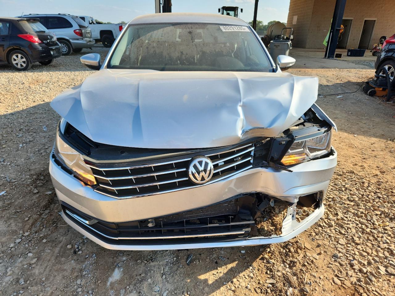 2017 Volkswagen Passat S - Фото 5