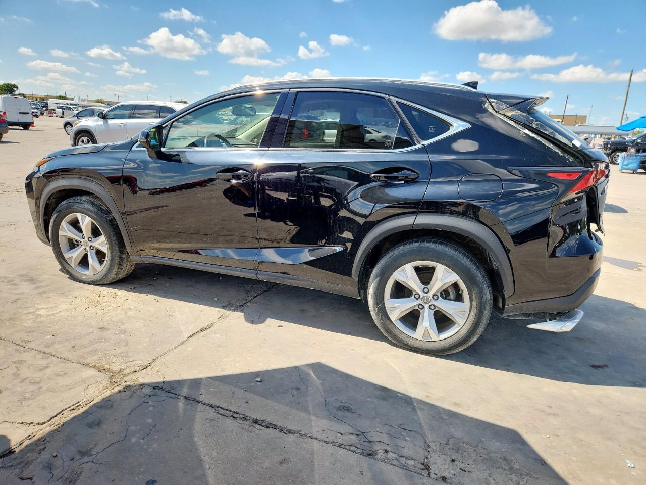 2017 Lexus Nx 200T Base - Фото 2