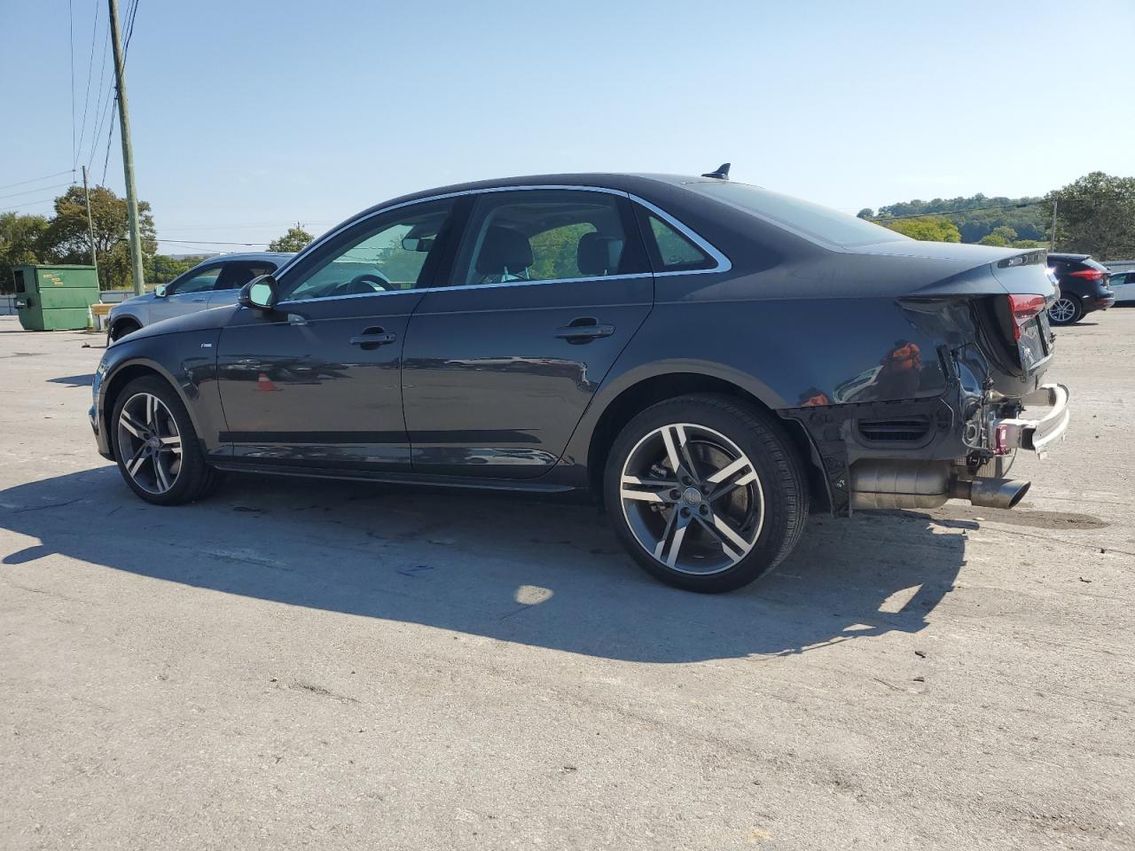 2017 Audi A4 Premium Plus - Фото 2