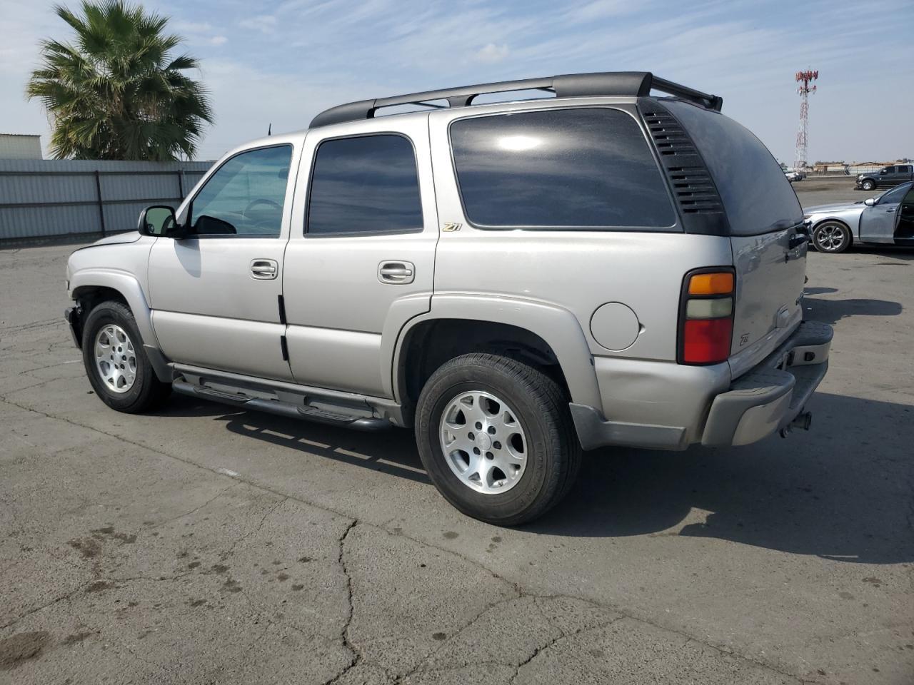 2004 Chevrolet Tahoe K1500 - Фото 2