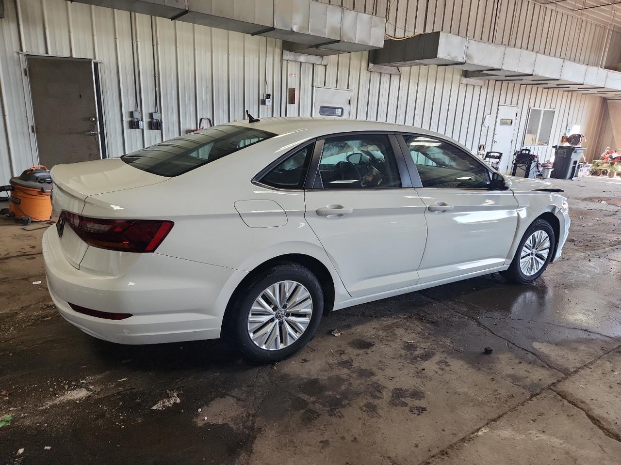 2019 Volkswagen Jetta S - Фото 3