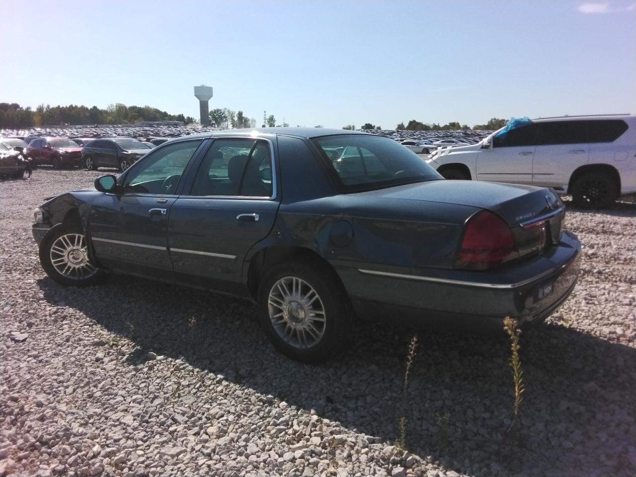 2010 Mercury Grand Marquis Ls - Фото 2