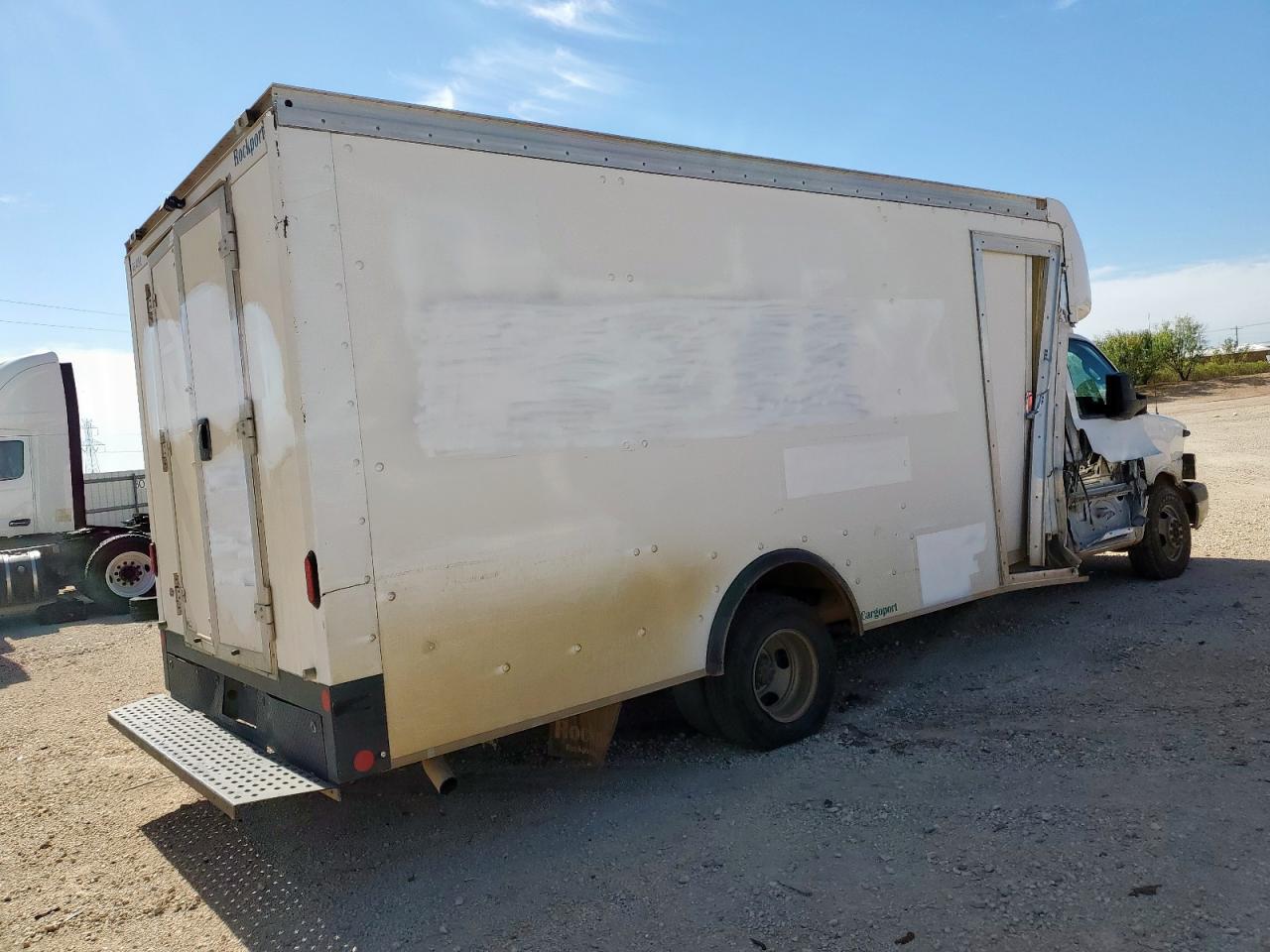 2021 Chevrolet Express G3500 - Фото 3