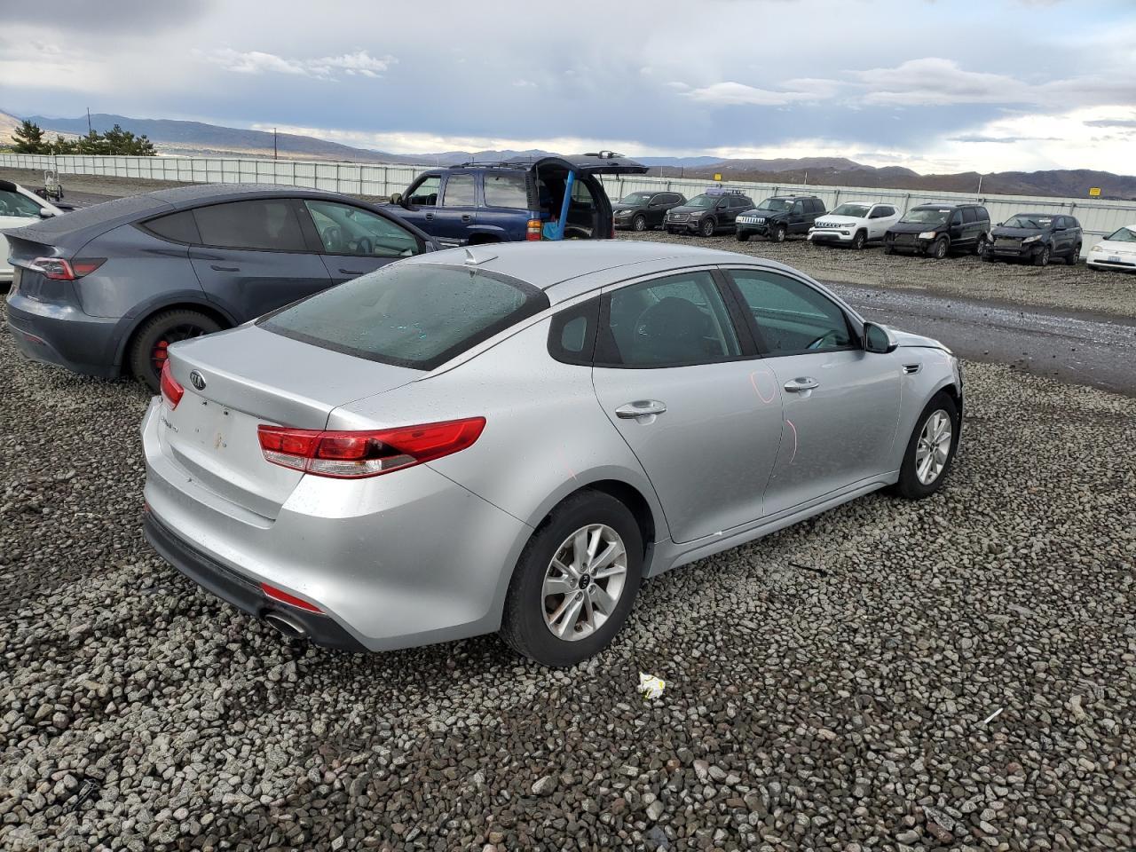 2018 Kia Optima Lx - Фото 3