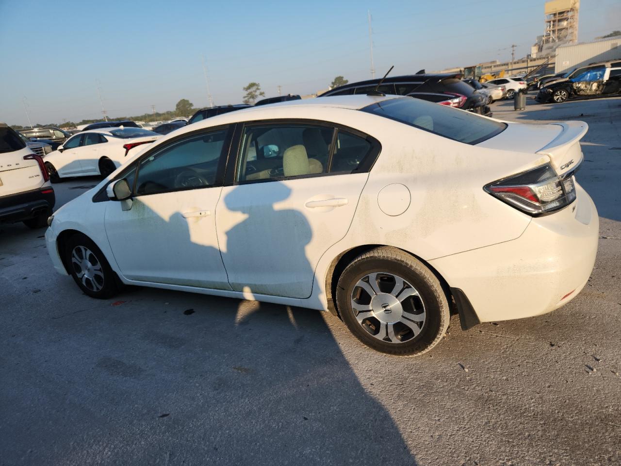 2015 Honda Civic Hybrid - Image 2