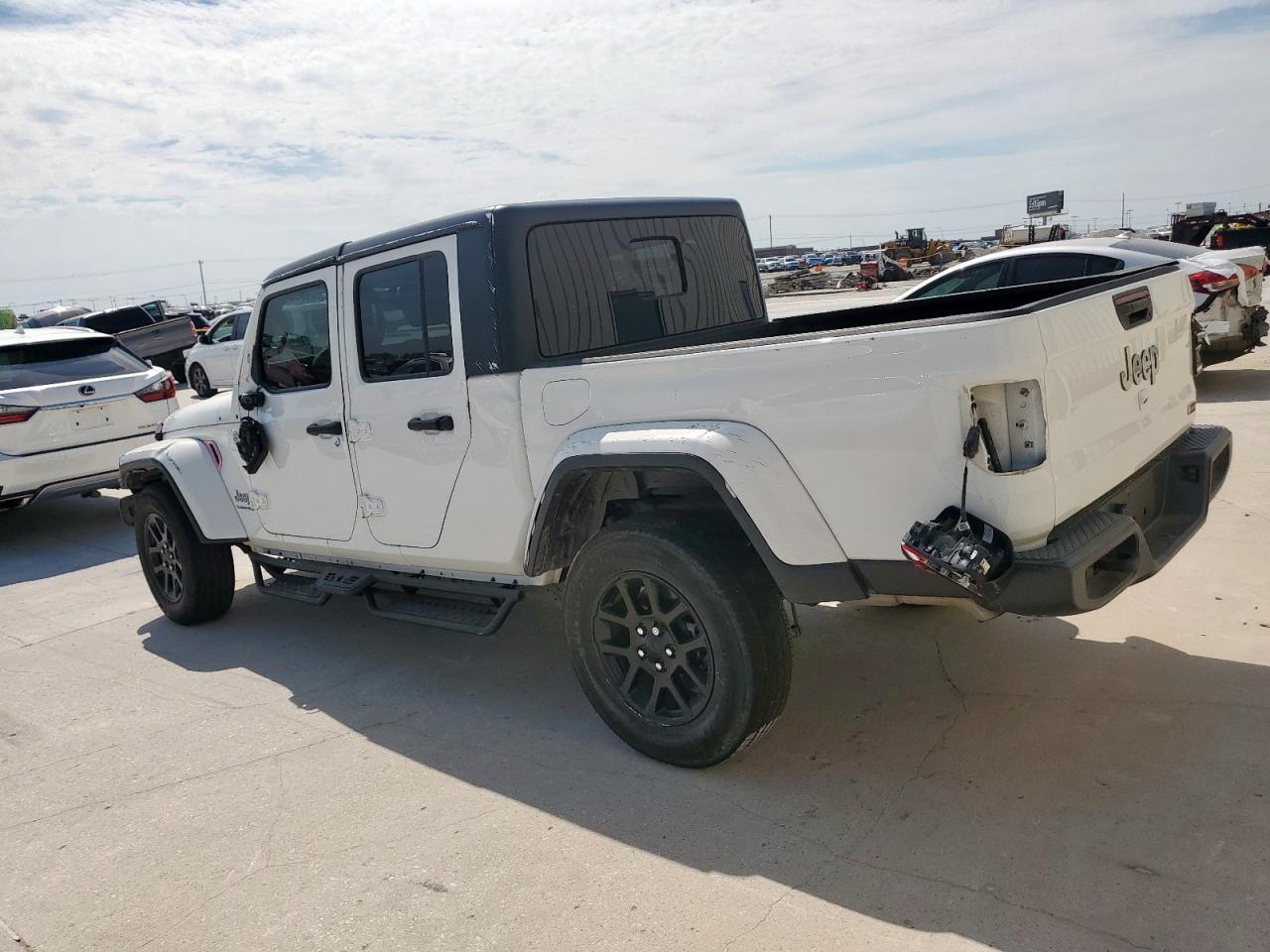 2023 Jeep Gladiator Overland - Фото 2