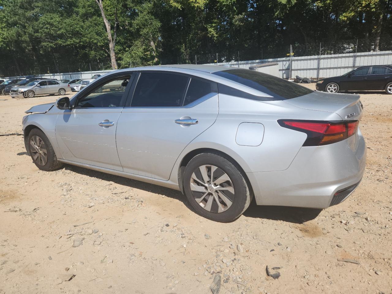 2020 Nissan Altima S - Image 2