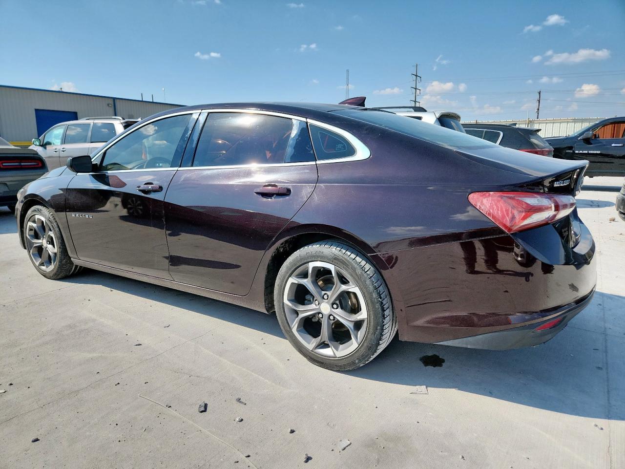 2021 Chevrolet Malibu Lt - Фото 2