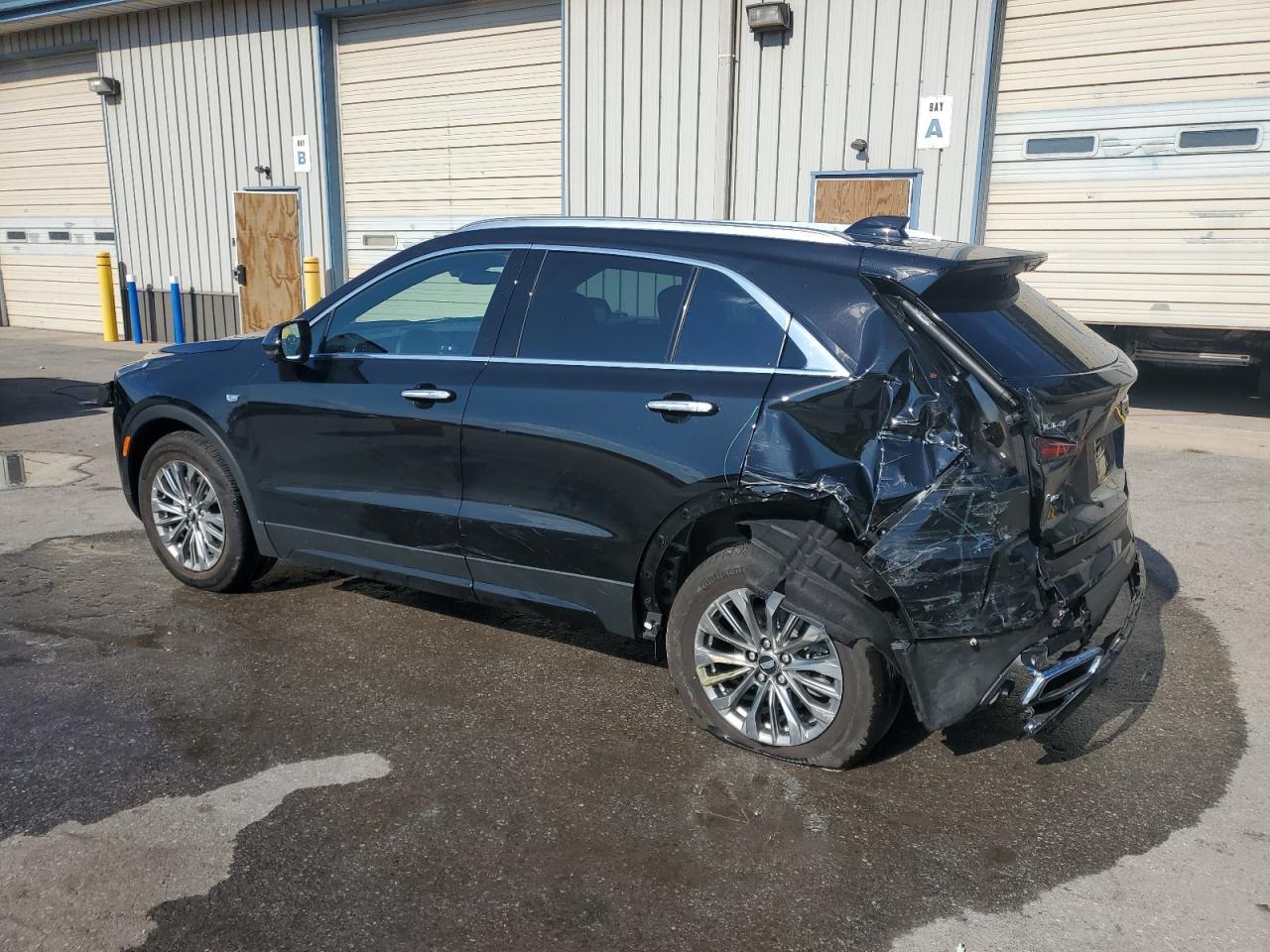 2025 Cadillac Xt4 Premium Luxury - Фото 2