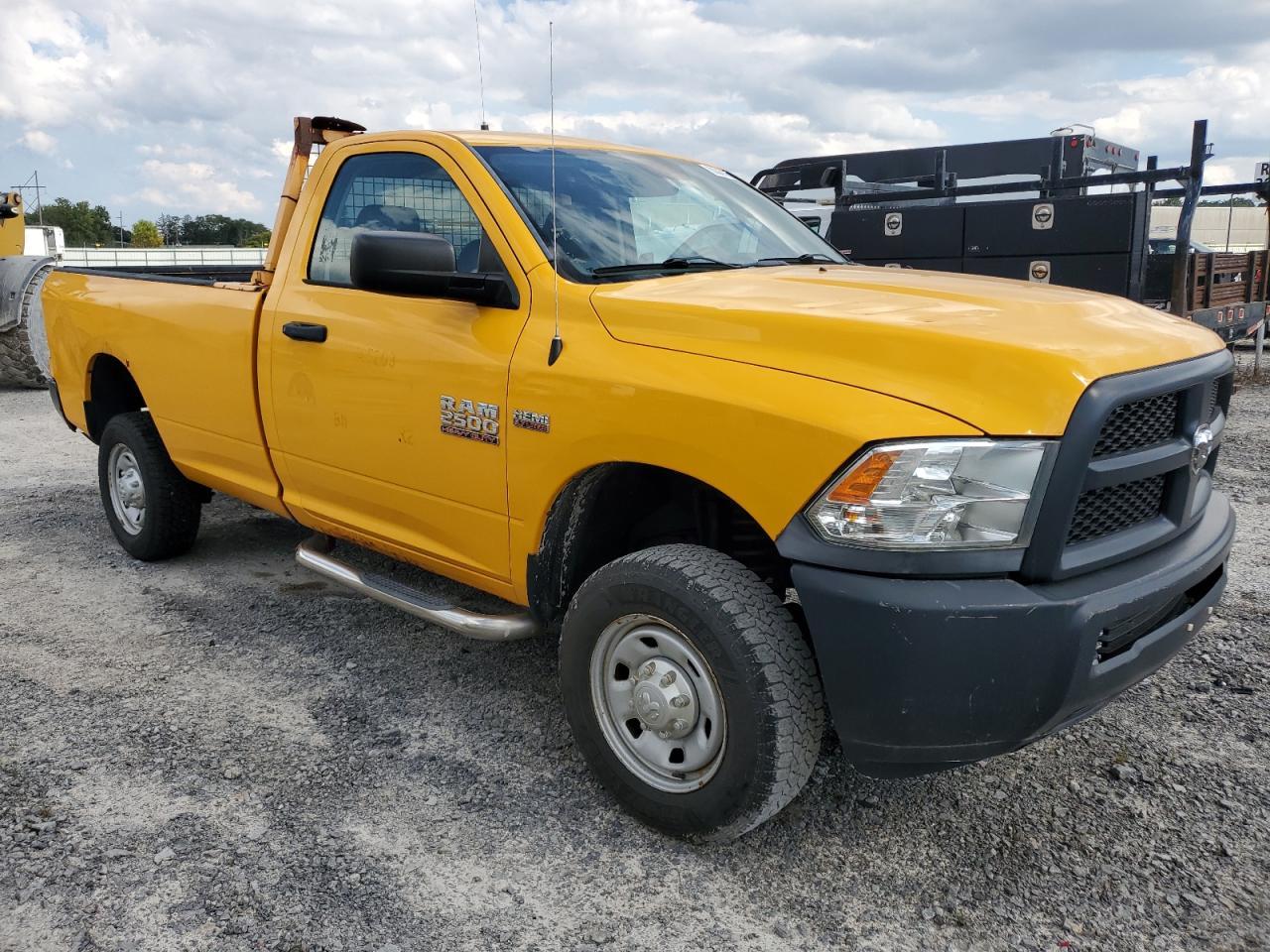2016 Ram 2500 Tradesman - Фото 4