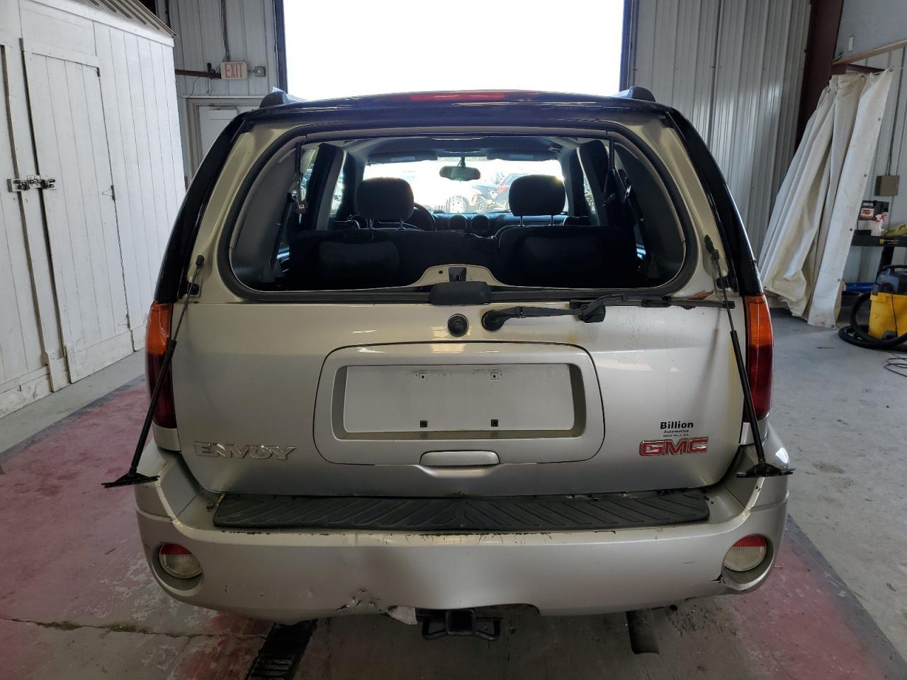 2005 GMC Envoy - Image 6