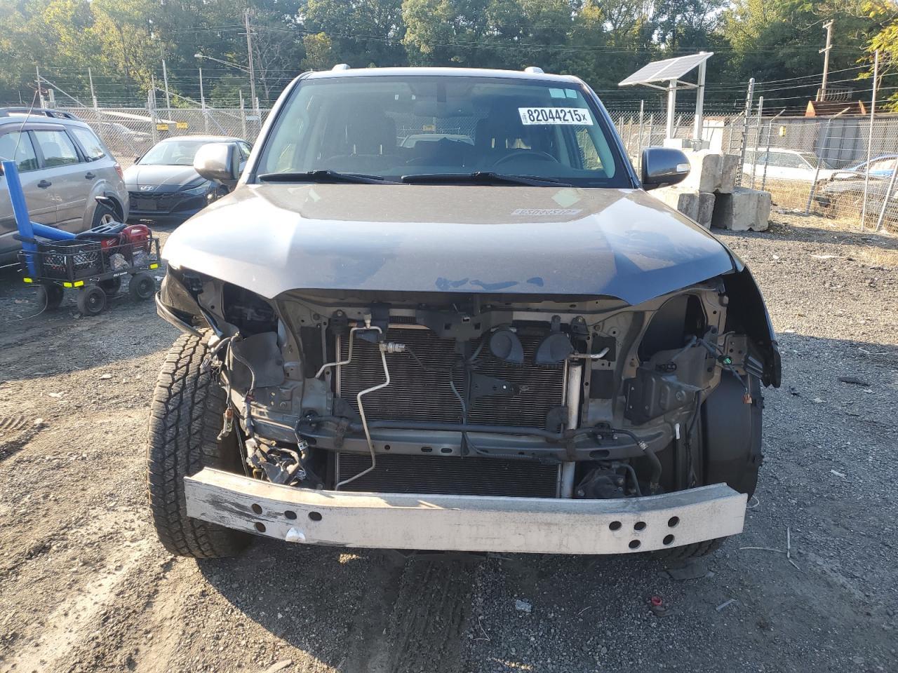 2013 Toyota 4Runner Sr5 - Image 5