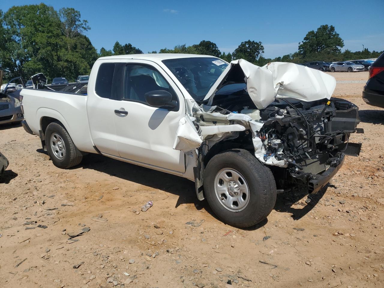 2025 Nissan Frontier S - Image 4