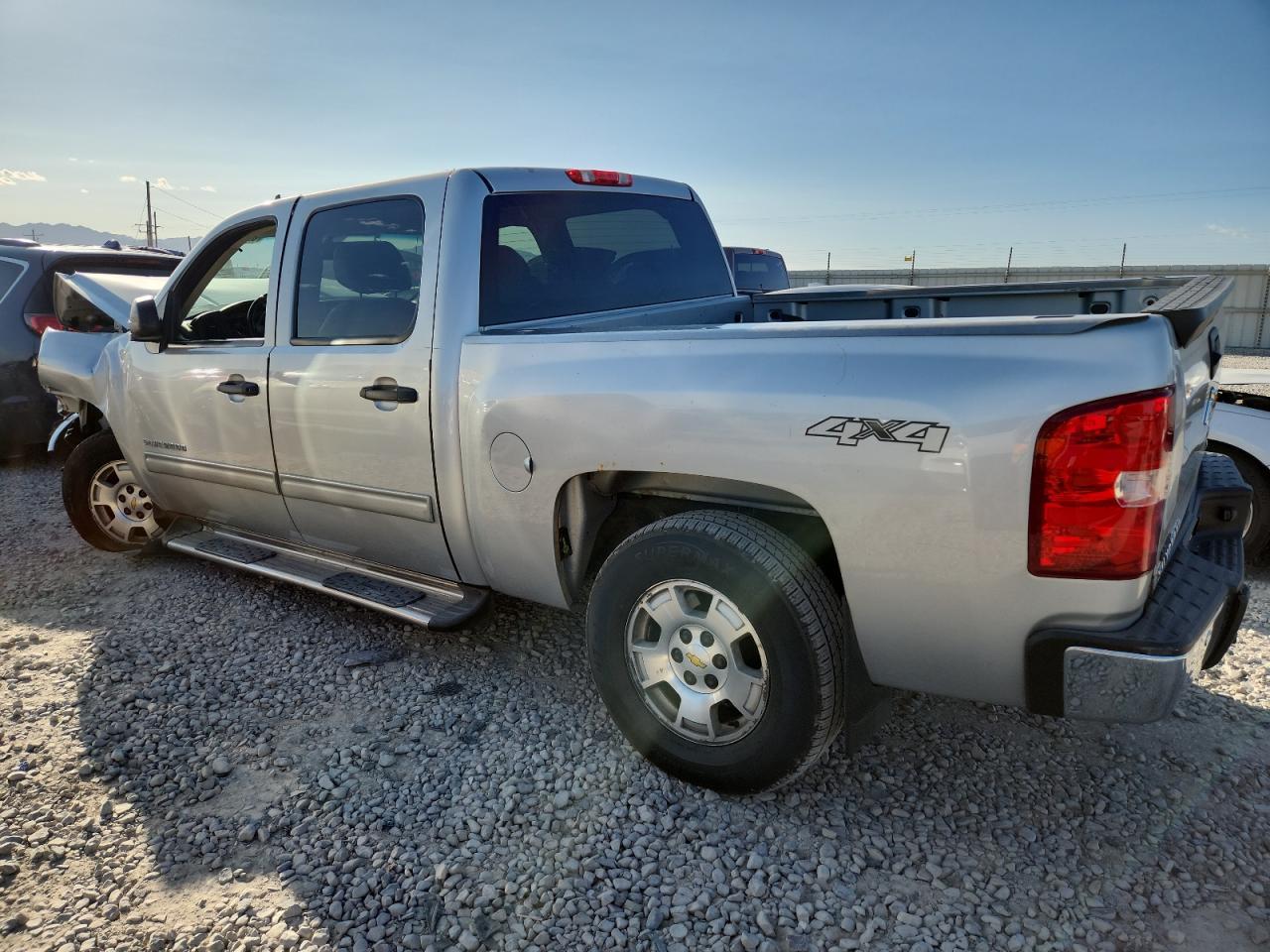 2010 Chevrolet Silverado K1500 Lt - Image 2