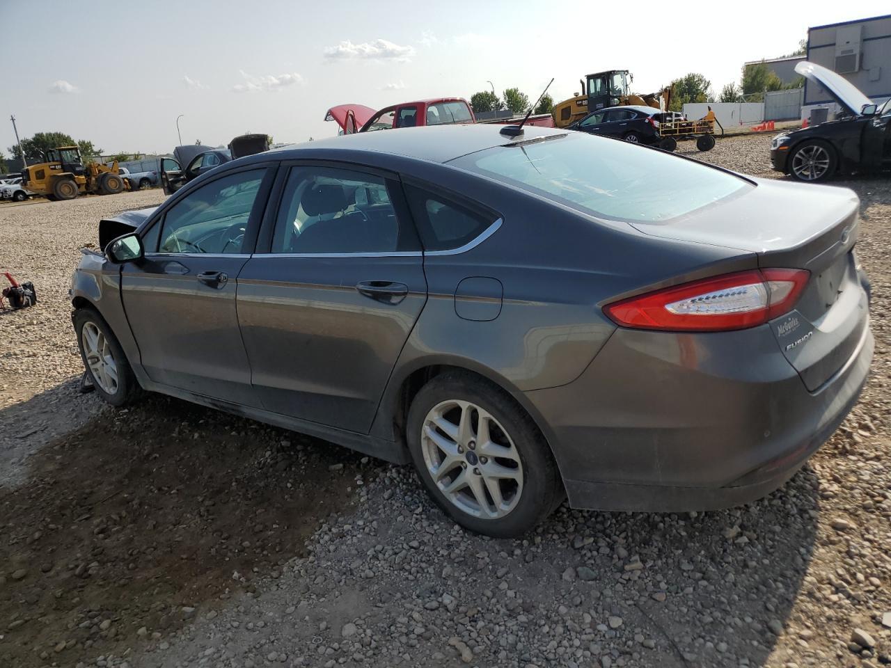 2016 Ford Fusion Se - Фото 2