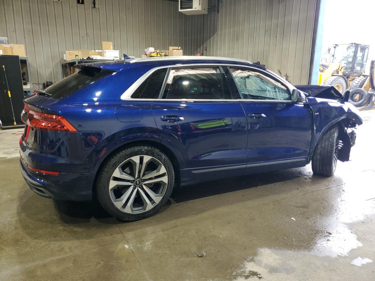 2022 Audi Q8 Prestige S-Line - Image 3