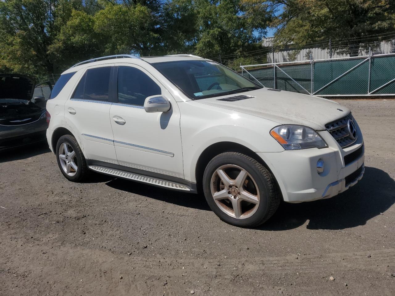 2009 Mercedes-Benz Ml 550 - Фото 4