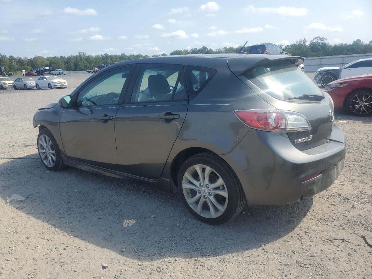 2010 Mazda 3 S - Image 2
