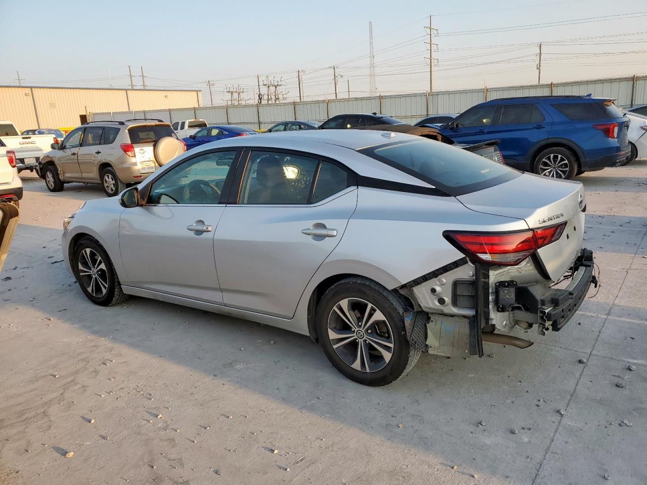 2022 Nissan Sentra Sv - Image 2