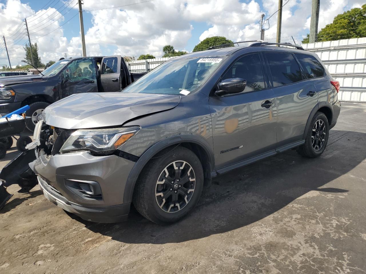 2019 Nissan Pathfinder S