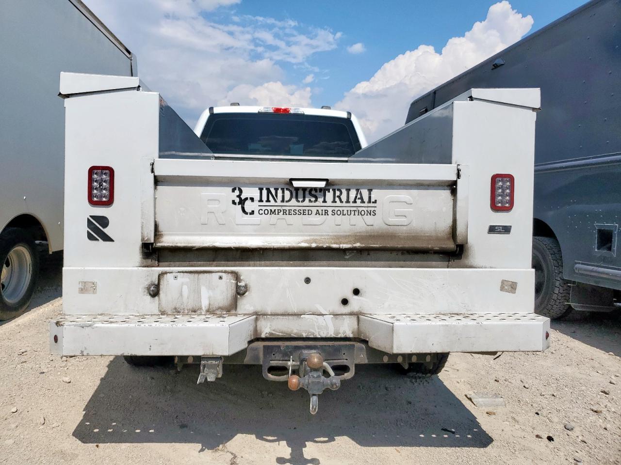 2023 Ford F350 Super Duty - Фото 6