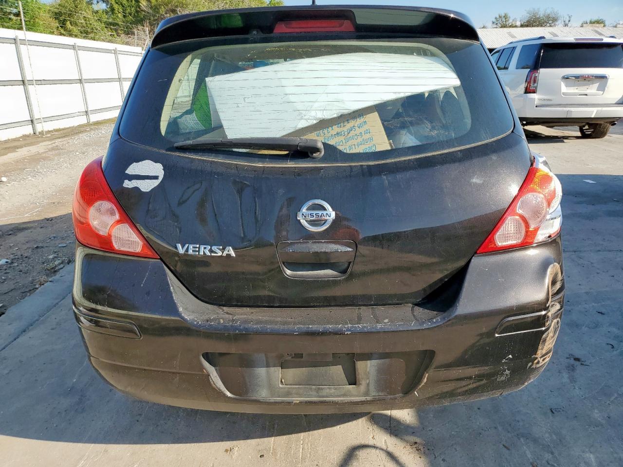 2012 Nissan Versa S - Фото 6
