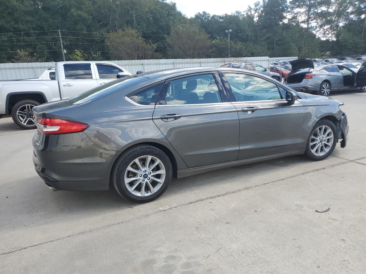 2017 Ford Fusion Se - Фото 3