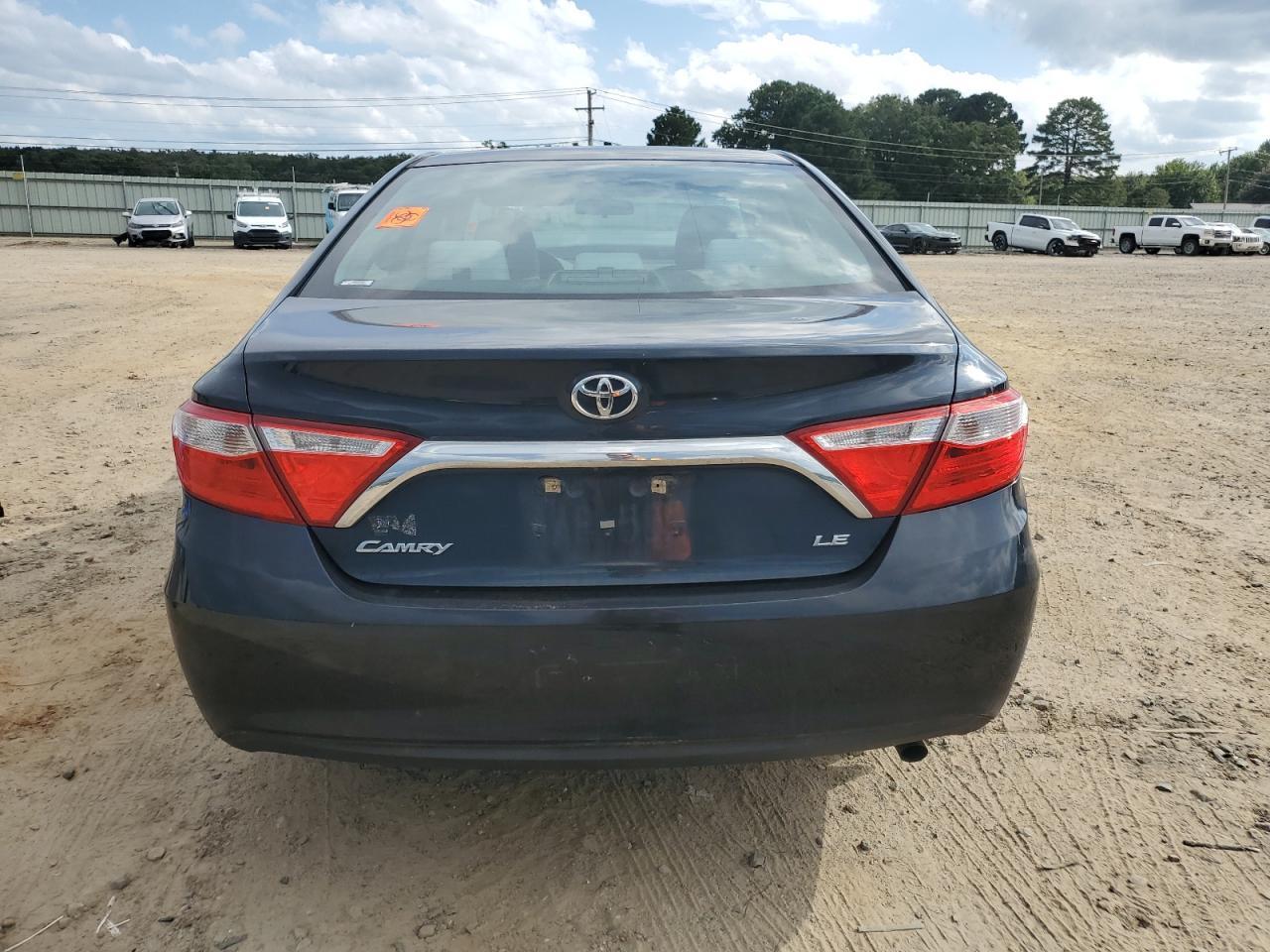 2017 Toyota Camry Le - Image 6