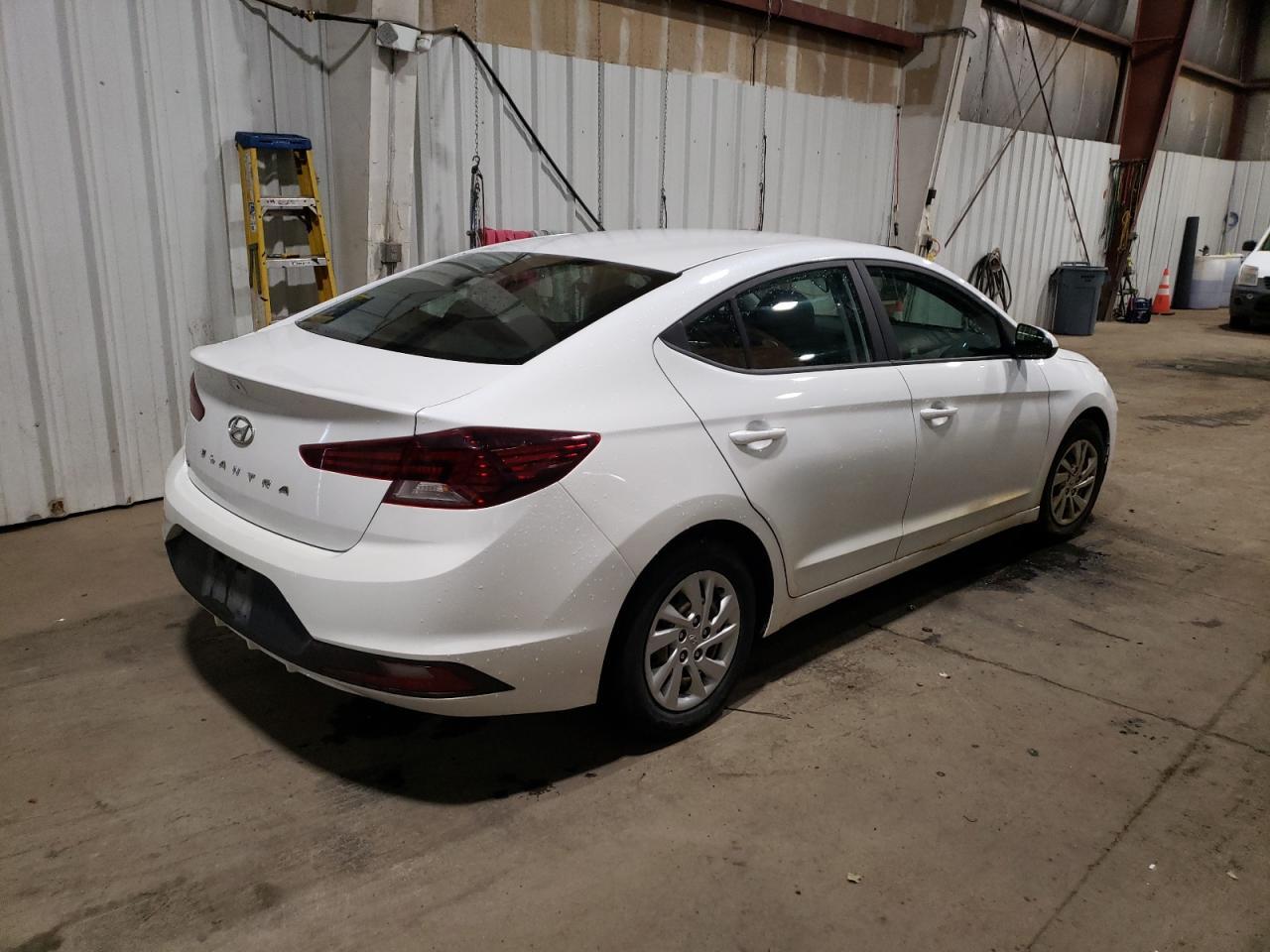 2019 Hyundai Elantra Se - Фото 3