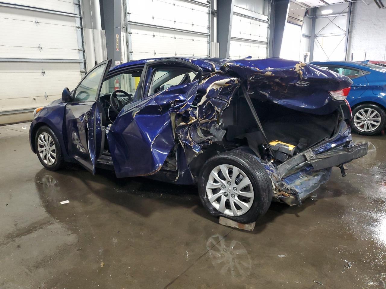 2012 Hyundai Elantra Gls - Image 2