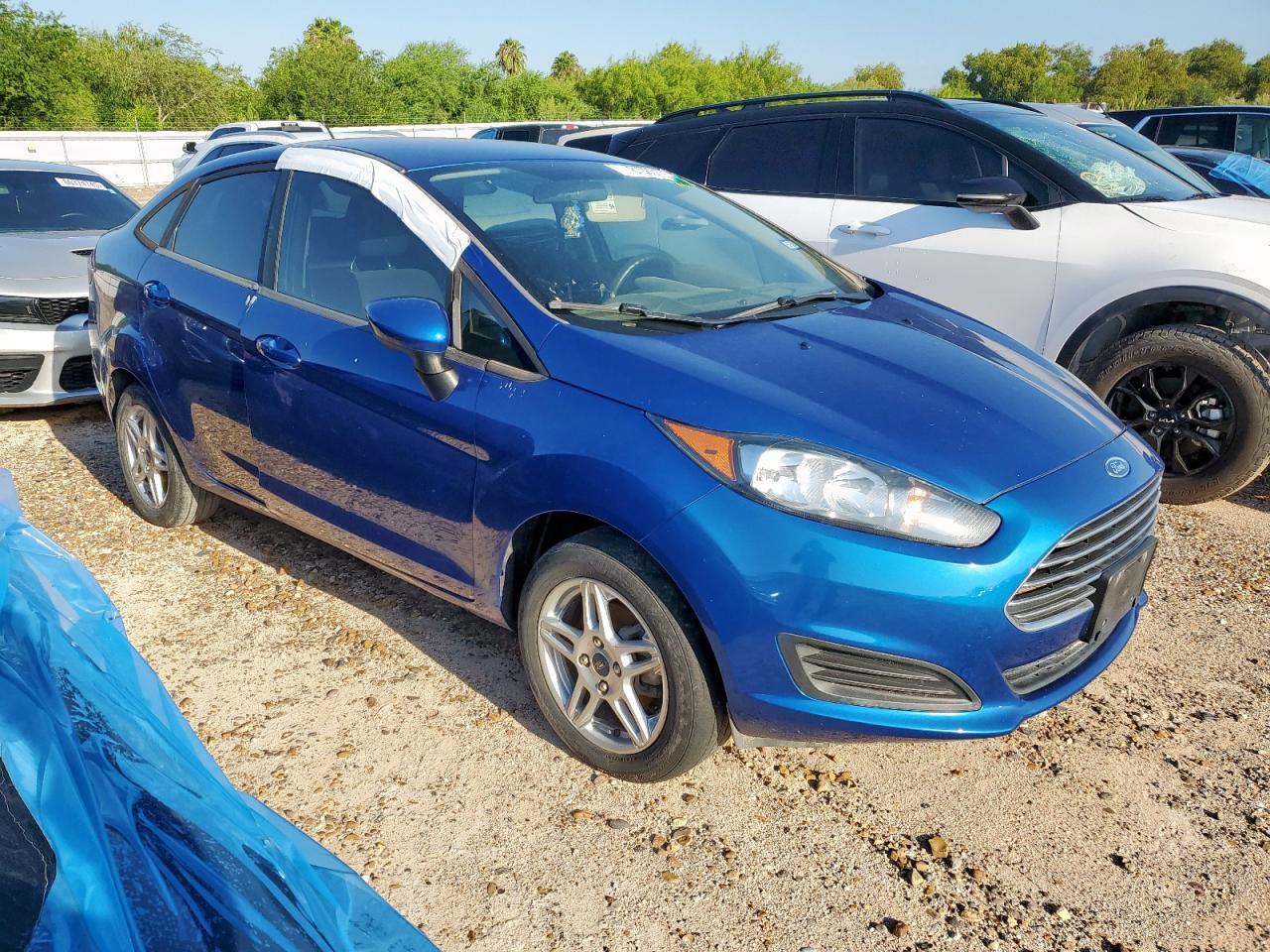 2019 Ford Fiesta Se - Фото 4