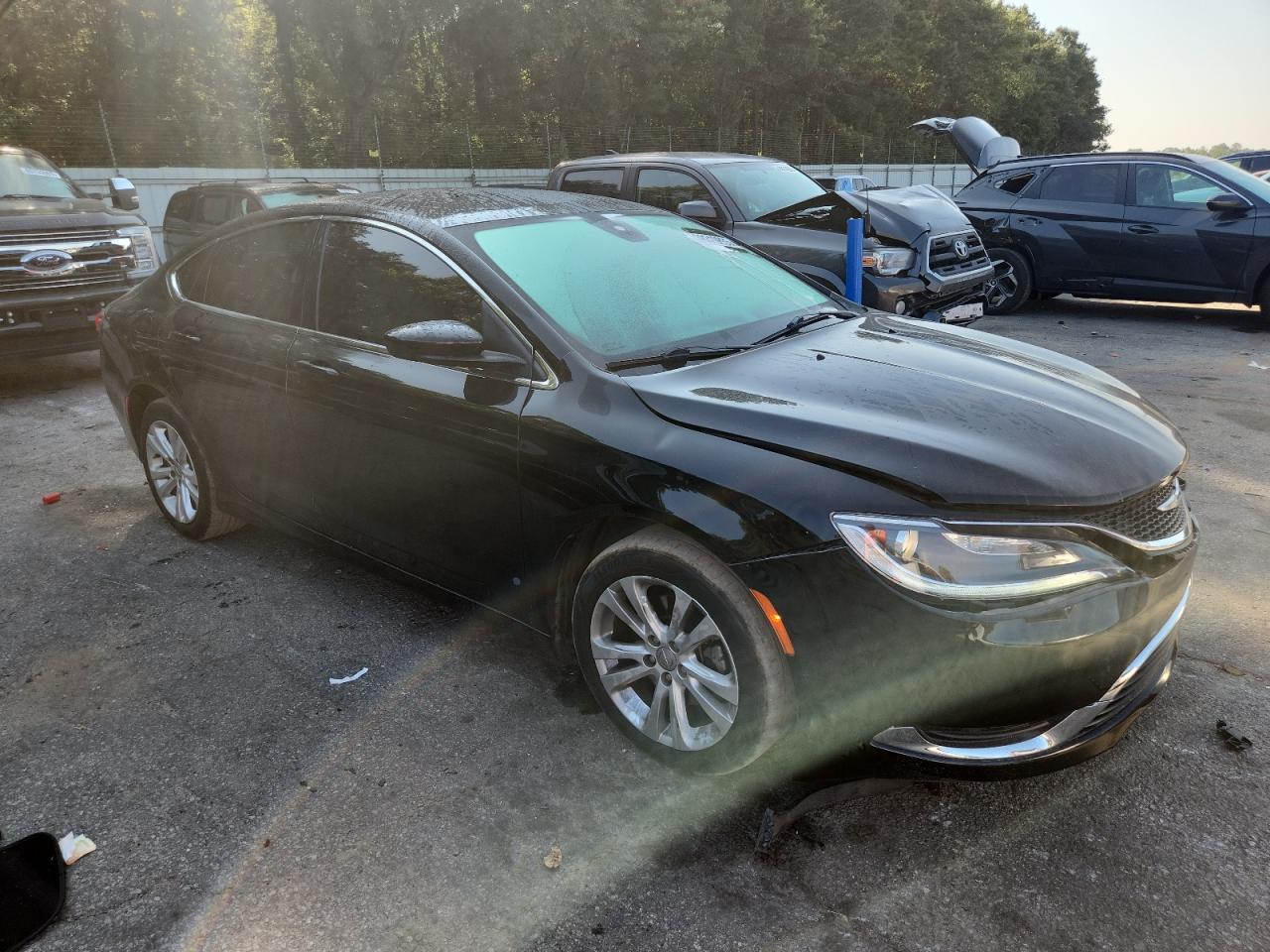 2016 Chrysler 200 Limited - Фото 4