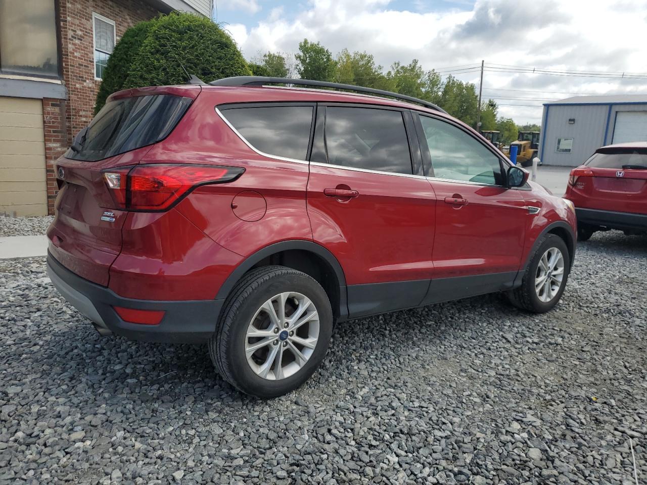 2019 Ford Escape Sel - Image 3