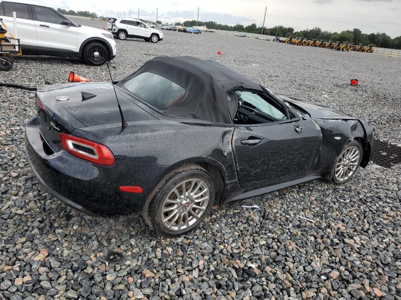 2020 Fiat 124 Spider Classica - Image 3