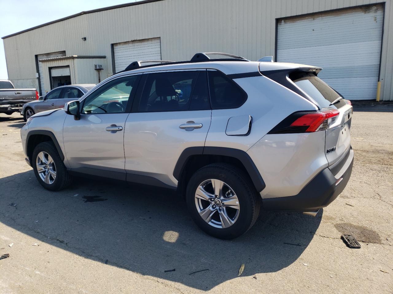 2023 Toyota Rav4 Xle - Фото 2