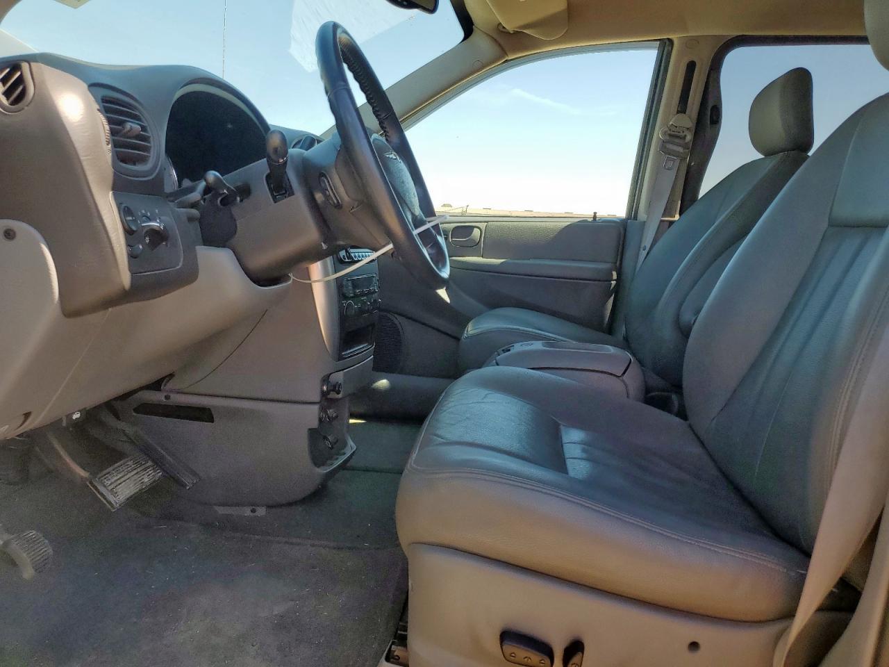 2005 Chrysler Town & Country Touring - Фото 7