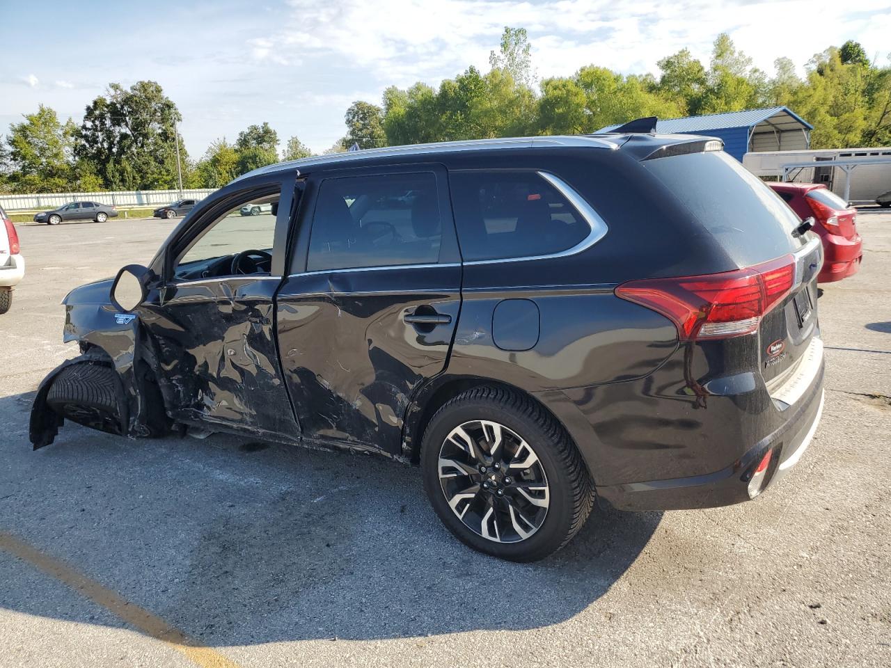 2018 Mitsubishi Outlander Se - Фото 2