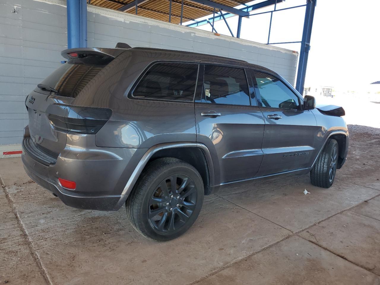 2018 Jeep Grand Cherokee Laredo - Фото 3