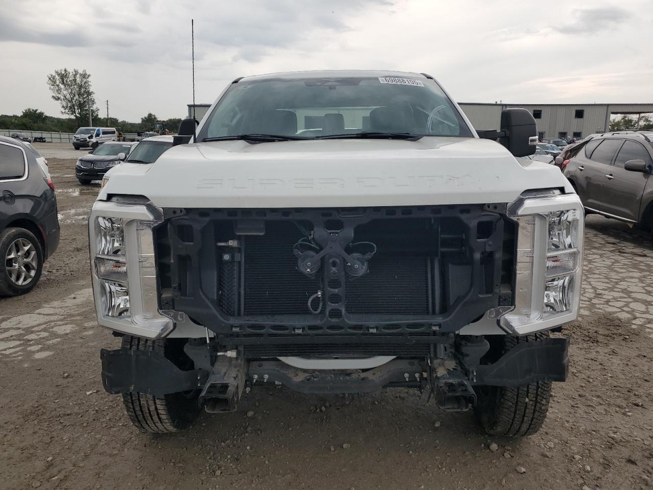 2023 Ford F250 Super Duty - Image 5