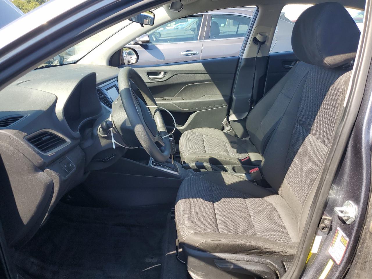 2020 Hyundai Accent Se - Фото 7